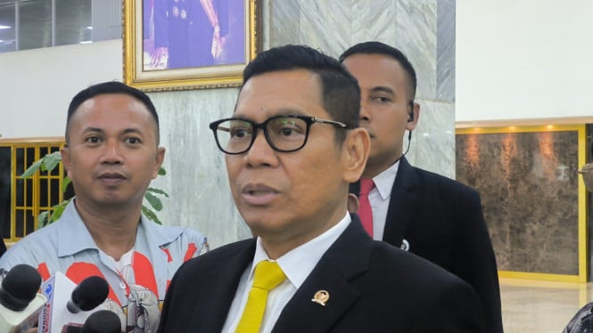 Wakil Ketua DPR dari Fraksi Golkar, Adies Kadir di Kompleks Parlemen, Senayan, Jakarta Pusat.