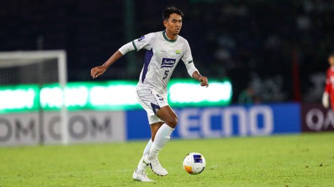 Bek muda Persib Bandung, Kakang Rudianto (Dok 2024 Asian Football Confederation), Petinju legendaris dunia, Evander Holyfield, Ronaldo mencetak gol untuk timnas portugal, Konser Godbless Unplugged, Bek muda Persib Bandung, Kakang Rudianto (Dok 2024 Asian Football Confederation) , Asean All Stars menang lawan Manchester United