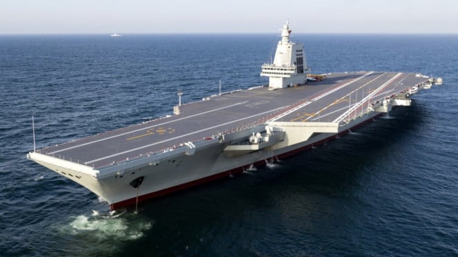 VIVA Militer: Kapal induk Fujian (Type 003) militer China, VIVA Militer: Kapal induk USS Gerald R. Ford (CVN-78) militer Amerika Serikat, VIVA Militer: Kapal induk Fujian (Type 003) militer China, VIVA Militer: Kapal induk HMS Queen Elizabeth (R08) Angkatan Laut Inggris, VIVA Militer: Kapal induk tenaga nuklir Charles De Gaulle, VIVA Militer: Kapal induk INS Vikrant (2013) Angkatan Laut India, VIVA Militer: Kapal induk Admiral Kuznetsov Angkatan Laut Rusia, Kapal induk Izumo di Jepang., Kapal induk TCG Anadolu.