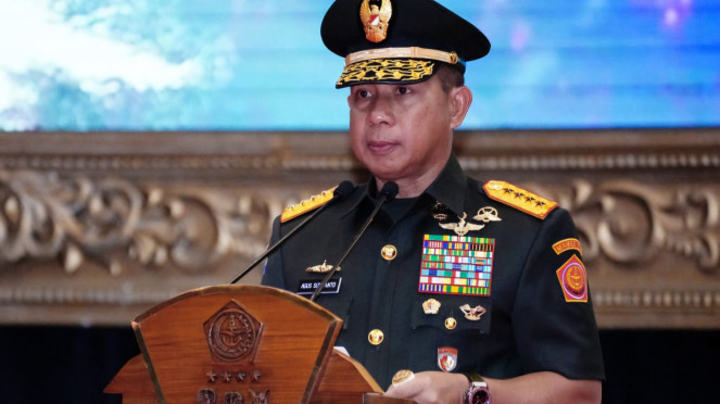 VIVA Militer: Panglima TNI Jenderal TNI Agus Subiyanto, Ilustrasi pengelolaan energi., 2. Netanyahu Pusing, 39.000 Warga Israel Minta Ganti Rugi Imbas Serangan Iran, Serangan Balasan Iran ke Israel, 3. Perang Iran-Israel, Panglima TNI Minta Prajurit Bisa Menembak Tepat Sasaran 1.000 Butir Peluru, VIVA Militer: Panglima TNI Jenderal TNI Agus Subiyanto, 4. Iran Setuju Timur Tengah Bebas Senjata Nuklir, Asal Israel Harus Ikut, Presiden Iran Masoud Pezeshkian