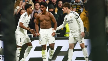 Pemain Real Madrid, Endrick rayakan gol, 10. Endrick, 9. Geovany Quenda, 8. Francesco Camarda, 7. Ethan Nwaneri, 6. Myles Lewis-Skelly, 5. Warren Zaire-Emery, 4. Franco Mastantuono, 3. Pau Cubarsí, 2. Estevao, 1. Lamine Yamal