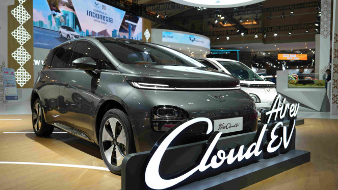 Wuling New Cloud EV
