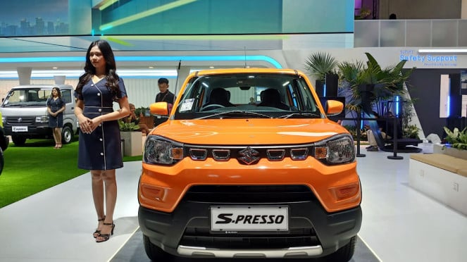 Suzuki S-Presso di IIMS 2025, Daihatsu Sigra 1.2R Deluxe, 1. Daihatsu Sigra 1.2 R Deluxe CVT – MPV Murah, Kabin Luas, 2. Toyota Agya GR Sport – Hatchback Sporty Rasa Premium, 3. Honda Brio Satya E CVT – Mobil Lincah dan Irit Bensin, 4. Wuling Formo Max – Pick-up Ekonomis, Cocok Buat Usaha, VIVA Otomotif: Wuling Formo Max, 5. Suzuki S-Presso – SUV Mini Bergaya Unik, Suzuki S-Presso di IIMS 2025