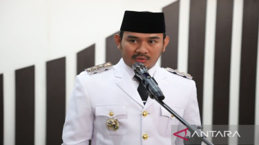 Bupati Bekasi periode 2025-2030 Ade Kuswara Kunang
