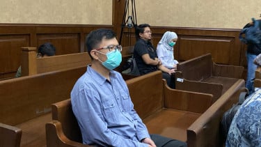 Ronald Tannur hadir sebagai saksi di sidang suap tiga hakim PN Surabaya