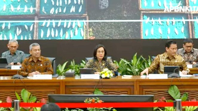 [Menteri Keuangan, Sri Mulyani Indrawati beserta jajarannya, dalam Konferensi Pers APBN KiTa bulan Januari dan Februari 2025 di Kementerian Keuangan, Jakarta, Kamis, 13 Maret 2025]