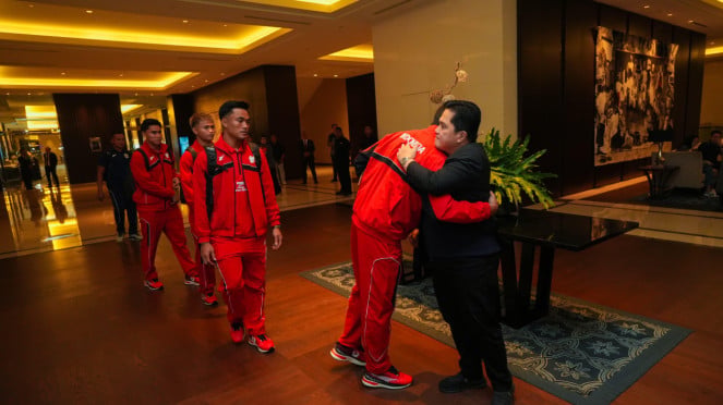 Ketua Umum PSSI Erick Thohir lepas pemain Timnas Indonesia, Manajer Manchester United, Ruben Amorim, Pemain Inter Milan, Ketua Umum PSSI Erick Thohir lepas pemain Timnas Indonesia, Pemain asing Persib Bandung, Mateo Kocijan (foto: Dede Idrus) 