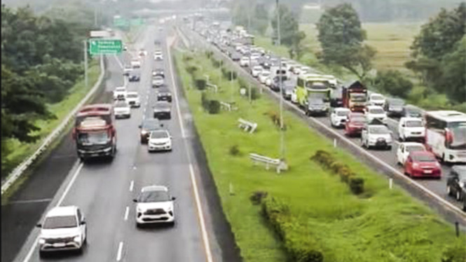 Pemberlakuan One Way Nasional di Arus Mudik 2025