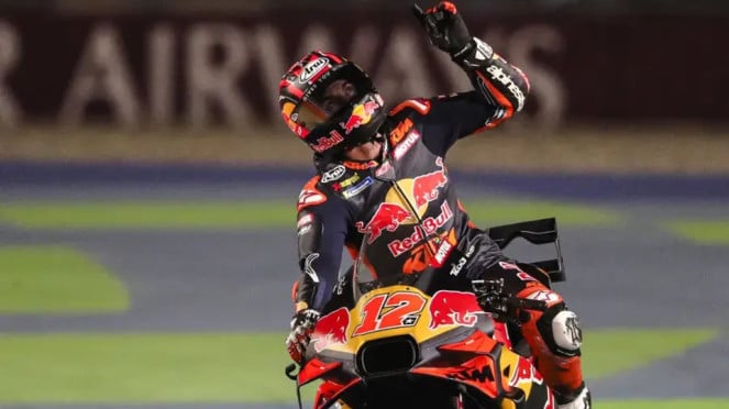 Maverick Vinales di MotoGP Qatar, Maverick Vinales di MotoGP Qatar, Puncak Karier: Mengalahkan Legenda di 2017, Dari Kejayaan ke Tantangan, Pembalap Aprilia Racing, Maverick Vinales