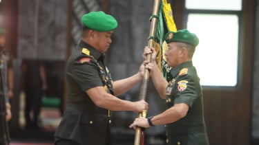 VIVA Militer: KSAD Jenderal TNI Maruli pimpin Sertijab Pangdam IX/Udayana