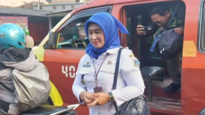 Hari Pertama ASN naik Angkutan Umum