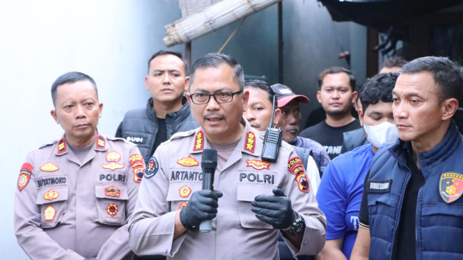 Kabid Humas Polda Jateng beri keterangan