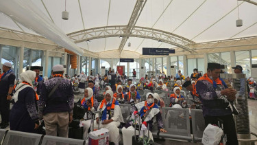 Rombongan perdana 41 jemaah haji khusus tiba di Madinah 2025