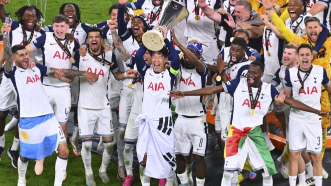 Tottenham Hotspur juara Liga Europa 2024/25, PSG juara Liga Champions 2024/25, Tottenham Hotspur juara Liga Europa 2024/25, Harry Kane juara Bundesliga 2024/25, Newcastle United juara Piala Liga Inggris 2024/25, Bologna juara Coppa Italia 2024/25, Crystal Palace juara Piala FA 2024/25