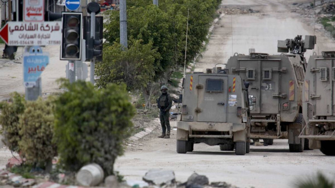 Militer Israel memblokir masuk wilayah Tepi Barat Palestina