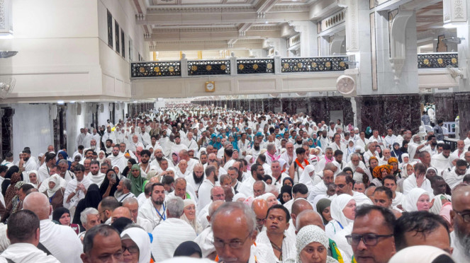 Amirulhaj Nasaruddin dan rombongan lakukan sai bagian dari rangkaian umrah
