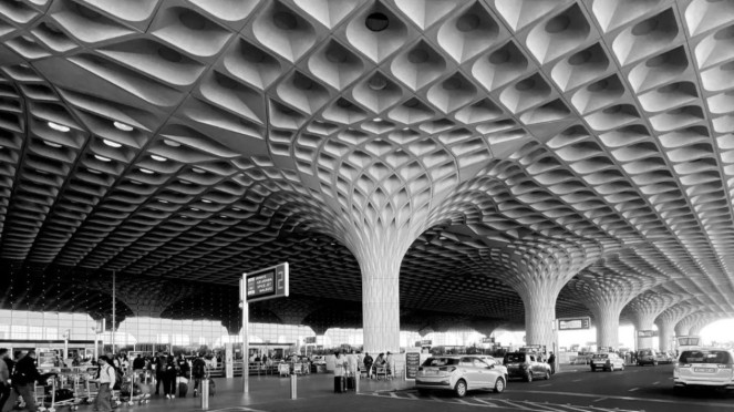 Mumbai’s Chhatrapati Shivaji Maharaj International Airport, Houston Airport System, Singapore Changi Airport, Doha’s Hamad International Airport, Mumbai’s Chhatrapati Shivaji Maharaj International Airport, Amsterdam Schiphol Airport, New York LaGuardia Airport, Vancouver International Airport, Bangalore’s Kempegowda International Airport, San Francisco International Airport, Los Angeles Airport Light Towers
