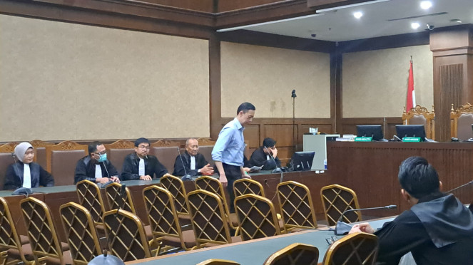 Tom Lembong di Ruang Sidang