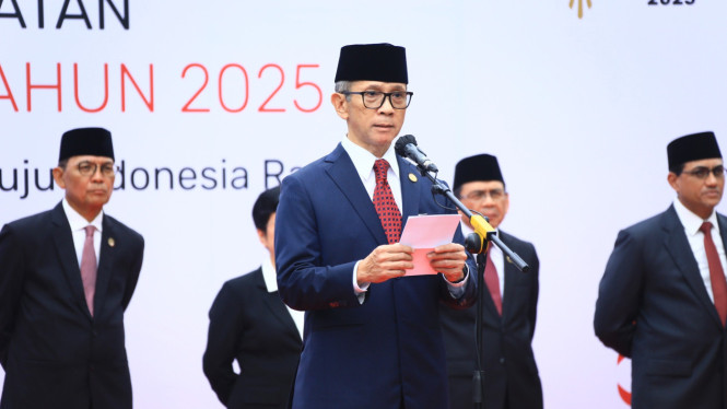 Ketua Dewan Komisioner OJK, Mahendra Siregar