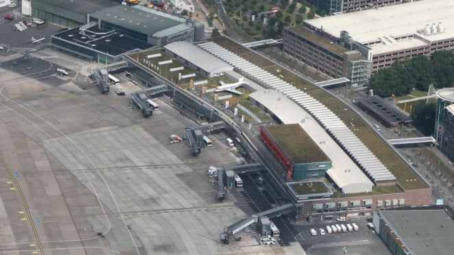 Bremen Airport, Albany International Airport (ALB), Sydney Airport, Amsterdam Schiphol Airport, Bremen Airport, Bucharest B?neasa Aurel Vlaicu International Airport, College Park Airport