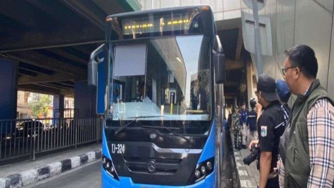 Pemprov DKI meresmikan Transjabodetabek rute D41 Sawangan-Lebak Bulus.