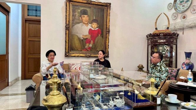 Pertemuan Ketua Harian DPP Partai Gerindra Sufmi Dasco Ahmad dengan Ketua Umum PDIP Megawati Soekarnoputri (sumber foto: Instagram @sufmi_dasco)