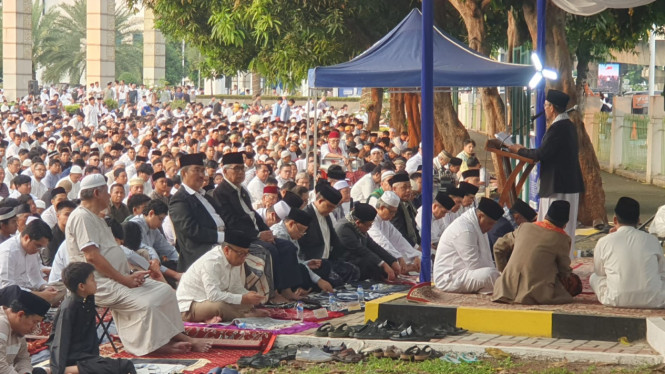 Anies di Masjid Al Azhar