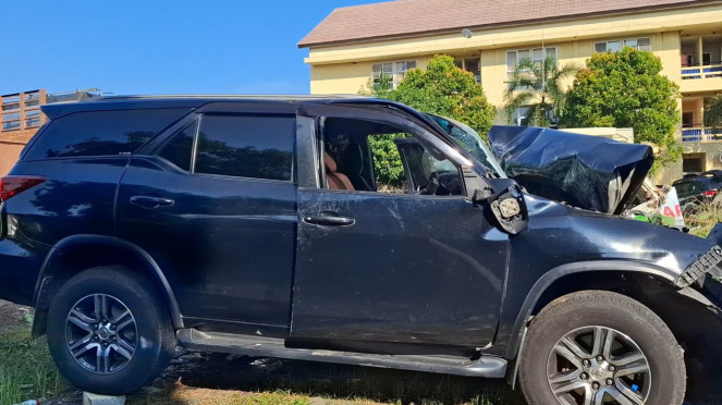 Penampakan Mobil Kecelakaan yang ditumpangi Wakil Ketua DPRD Ngawi