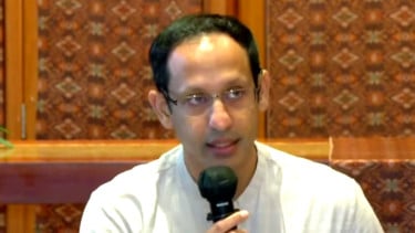 Mantan Mendikbudristek, Nadiem Makarim, Latar Belakang Keluarga dan Pendidikan, Karier Awal, Mendirikan Gojek, Masuk ke Dunia Politik, Kehidupan Pribadi