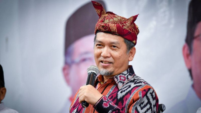 Presiden PKS Almuzzamil Yusuf.