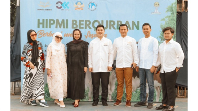 HIPMI Berbagi Kurban kepada Sesama.