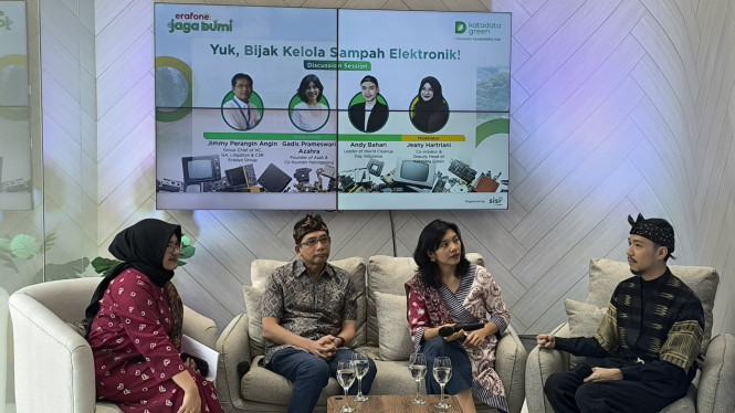 Erajaya.