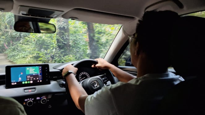 Test drive Honda HR-V e:HEV