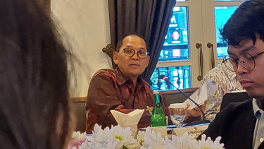 Anggota DK OJK Ogi Prastomiyono.