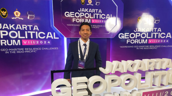 VIVA Militer: Co-Founder IDSF Iwan Septiawan