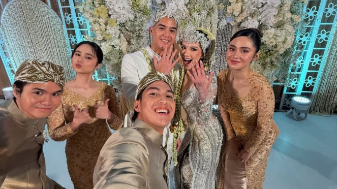 Pernikahan Al Ghazali dan Alyssa Daguise, Ahmad Dhani, Syifa Hadju dan Maia Estianty., Pernikahan Al Ghazali dan Alyssa Daguise, Irwan Mussry dan Maia Estianty., Al Ghazali, El Rumi dan Syifa Hadju