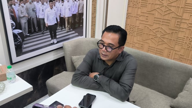 Ketua DPP Partai Kebangkitan Bangsa (PKB), Ahmad Iman Sukri di Kantor DPP PKB, Jakarta Pusat