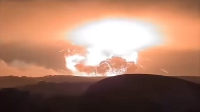AS jatuhkan bom ke 3 situs nuklir Iran