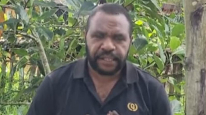 Tokoh Intelektual Muda Papua Pegunungan, Charles Kossay.