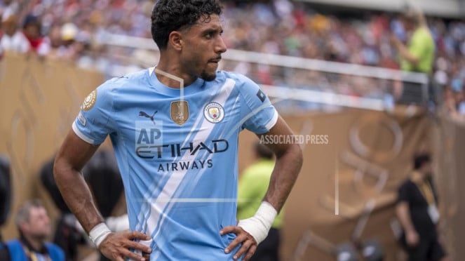 Pemain Manchester City, Omar Marmoush, Pesilat Indonesia, Chintya Candranaya, Pemain Manchester City, Omar Marmoush, Kapten Timnas Indonesia, Jordi Amat berebut bola dengan pemain Timnas Irak, Garnacho pakai jersey Aston Villa, Pemain Inter Miami, Luis Suarez rayakan gol