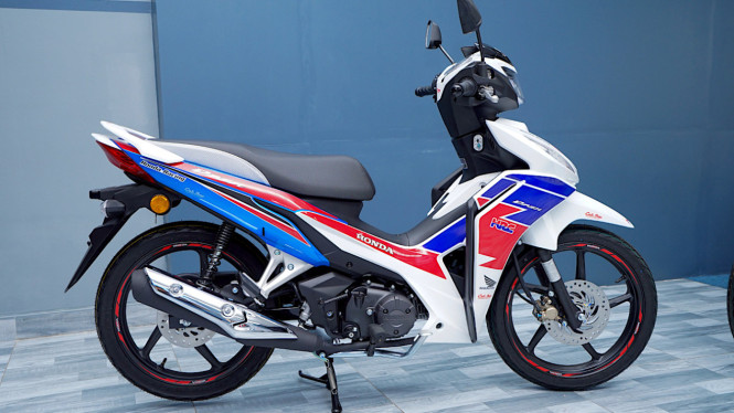 Honda Dash 125 warna HRC White