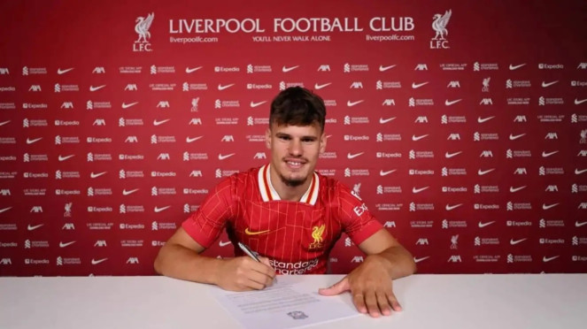 Liverpool Resmi Boyong Milos Kerkez, Total Belanja Capai Rp4 Triliun!, 1. Jan Oblak (Slovenia), 2. Jon Aramburu (Venezuela), 3. Nikola Milenkovic (Serbia), 4. Milos Kerkez (Hongaria), 5. Carlos Baleba (Kamerun), 6. Konstantinos Karetsas (Yunani), 7. Dominik Szoboszlai (Hongaria), 8. Bryan Mbeumo (Kamerun), 9. Victor Osimhen (Nigeria), 10. Khvicha Kvaratskhelia (Georgia)