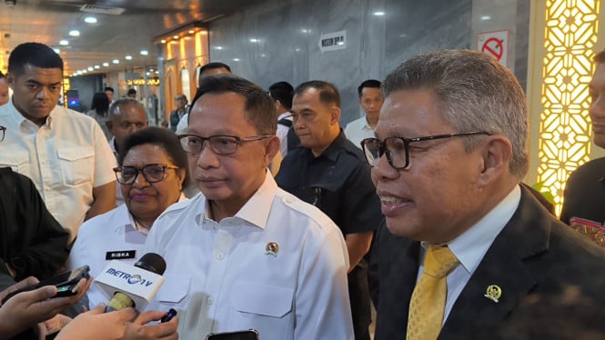 Mendagri Tito Karnavian di Kompleks Parlemen, Senayan, Jakarta Pusat 