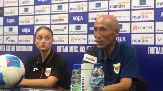 Pelatih timnas putri Indonesia, Satoru Mochizuki