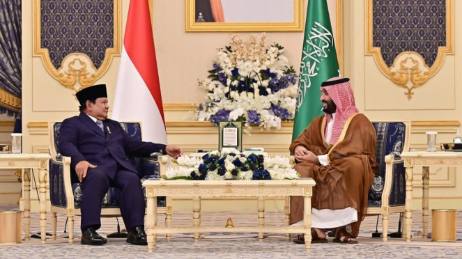 Presiden Prabowo bersama Putra Mahkota Arab Saudi Mohammed bin Salman