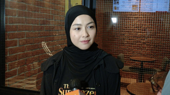 Revalina S. Temat