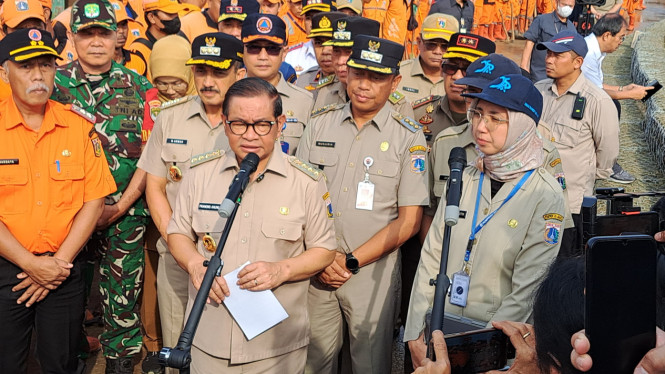 Gubernur Jakarta Pramono Anung di Rawajati, Jakarta Selatan 