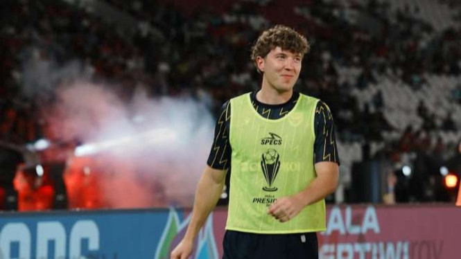 Pemain Oxford United, Ole Romeny, Raja Sapta Oktohari, Rita Butar Butar, Penyerang Manchester United, Marcus Rashford, Jay Idzes, Indonesia vs China di Kualifikasi Piala Dunia 2026, Pakar Telematika Roy Suryo