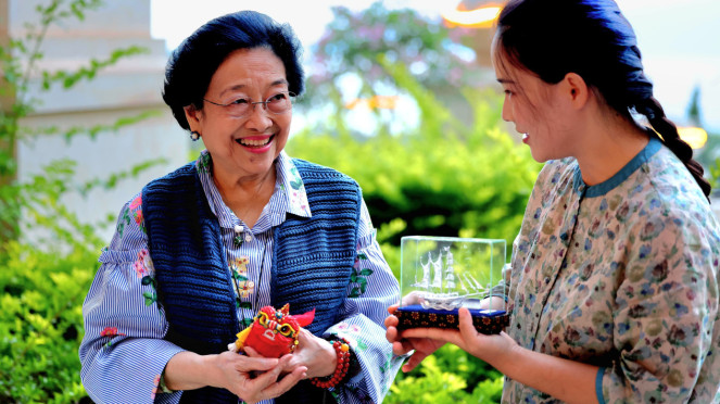 Presiden ke-5 RI Megawati Soekarnoputri bersama foodblogger Dianxi Xiaoge