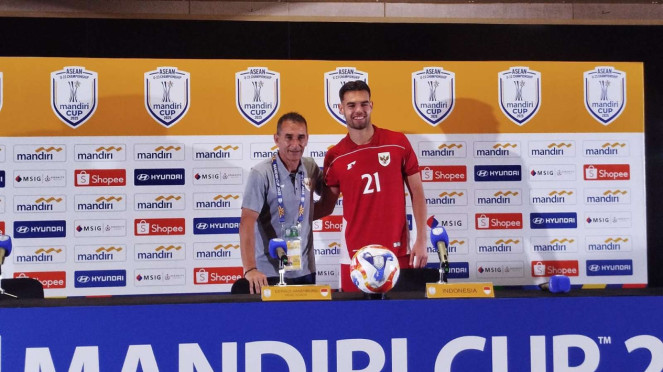 Gerald Vanenburg dan Jens Raven, Nathan Tjoe-A-On gabung Willem II, Gerald Vanenburg dan Jens Raven, Aysar Hadi (dilingkari), Timnas Indonesia U-23 Vs Malaysia, Elkan Baggott